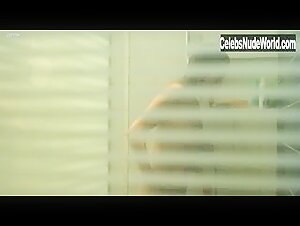 Emmanuelle Devos in Arrete ou je continue (2014) 19