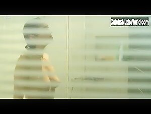 Emmanuelle Devos in Arrete ou je continue (2014) 6