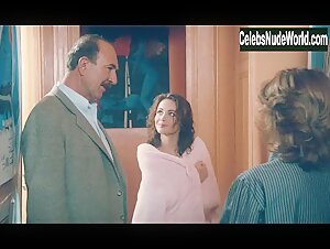 Emmanuelle Beart in L'amour en douce (1985) 15
