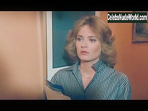 Emmanuelle Beart in L'amour en douce (1985) 18