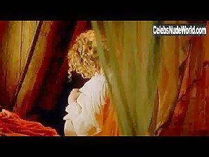 Emmanuelle Beart boobs , Brunette in Il viaggio di Capitan Fracassa (1990) 12