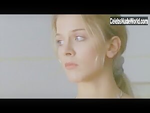 Eva Habermann Lingerie , Blonde in Rotlicht - In der Hohle des Lowen (2000) 8