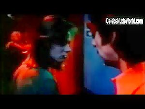 Emma Suarez in Enciende mi pasion (1994) 19