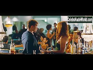 Gemma Arterton in Runner Runner (2013) 7