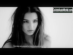 Emily Ratajkowski in Photo shooting (2012) 7