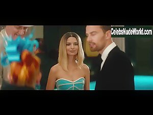 Emily Ratajkowski in Lying and Stealing (2019) 1