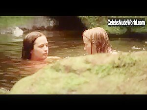 Emily Blunt in My Summer of Love (2004) 4