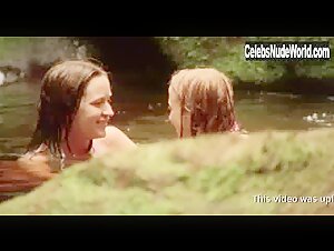 Emily Blunt in My Summer of Love (2004) 5