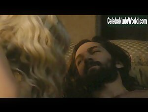 Emilia Clarke Blonde , Explicit in Game of Thrones (series) (2011) 16