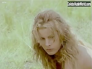 Elvire Audray Public Nudity , Vintage in Schiave bianche: violenza in Amazzonia (1985) 15