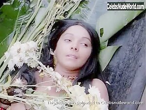 Elvire Audray Public Nudity , Vintage in Schiave bianche: violenza in Amazzonia (1985) 17