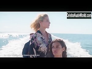 Elsa Pataky Outdoor , Blonde in Tidelands (series) (2018) 10