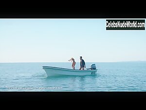Elsa Pataky Outdoor , Blonde in Tidelands (series) (2018) 20