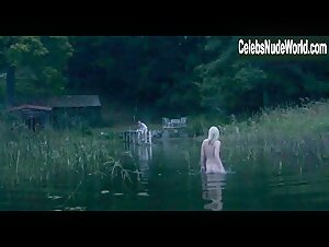 Ellen Dorrit Petersen in Shelley (2016) 12
