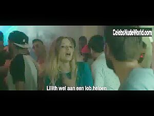 Ella-June Henrard in Generatie B (series) (2017) 1