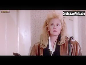 Elizabeth Whitcraft in Working Girl (1988) 6