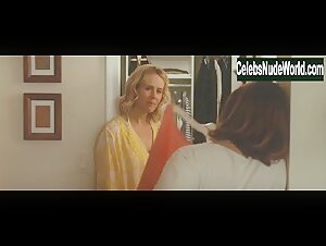 Elizabeth Olsen Blonde , Outdoor in Martha Marcy May Marlene (2011) 6