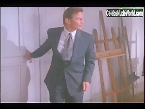 Elizabeth Gracen Flashing , boobs in Discretion Assured (1993) 3