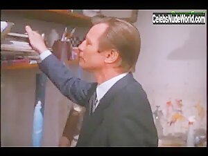 Elizabeth Gracen Flashing , boobs in Discretion Assured (1993) 7
