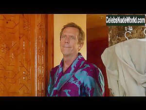 Elizabeth Debicki Cleavage , hot in Night Manager (series) (2016) 4