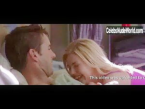 Elisha Cuthbert in Old School (2003) 11