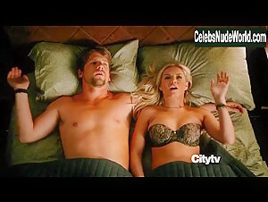 Elisha Cuthbert in Happy Endings (series) (2011) 11