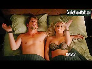 Elisha Cuthbert in Happy Endings (series) (2011) 6