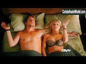 Elisha Cuthbert in Happy Endings (series) (2011) 7