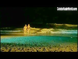 Elisabetta Cavallotti Explicit , Outdoor in Guardami (1999) 11