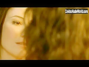 Elisabetta Cavallotti Lesbian , boobs in Guardami (1999) 1