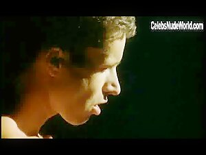 Elisabetta Cavallotti Wet , boobs in Guardami (1999) 14