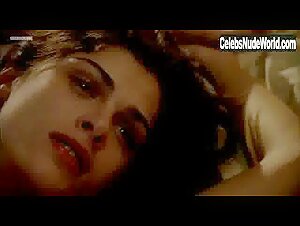 Elisa Sednaoui in Indigene d'Eurasie (2010) 8