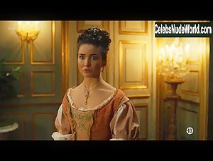 Elisa Lasowski Costume , Sexy Dress in Versailles (series) (2015) 16