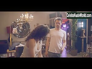 Melisa Senolsun in Atiye (series) (2019) 5