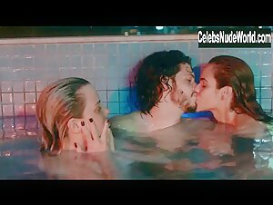 Eline Porto Pool , Compilation in A Segunda Vez (series) (2014) 16