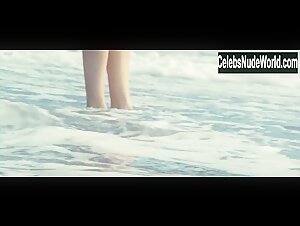 Elena Anaya nude, shower scene in Hierro (2009) 13