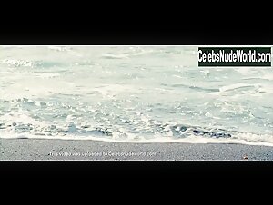 Elena Anaya nude, shower scene in Hierro (2009) 9