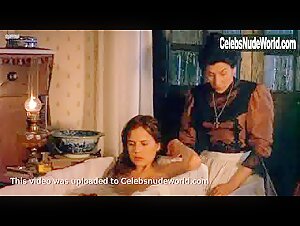 Elena Anaya in El invierno de las anjanas (2000) 8