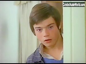 Edwige Fenech in Grazie... nonna (1975) 7