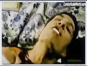 Edwige Fenech Explicit , Vintage in 40 gradi all'ombra del lenzuolo (1976) 16