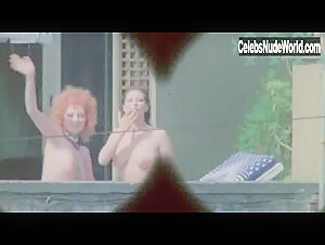 Edwige Fenech in La vergine, il toro e il capricorno (1977) 20