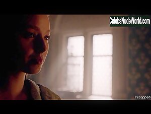 Freya Mavor Flasing , boobs in White Queen (series) (2013) 10