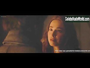 Freya Mavor in L'Empereur de Paris (2018) 4