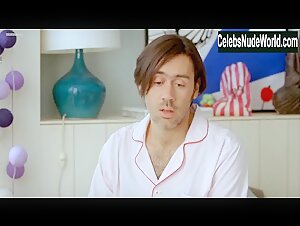 Frederique Bel in Fais-moi plaisir! (2009) 11