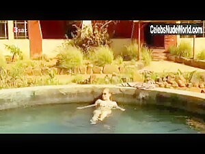 Franziska Petri Public Nudity , Explicit in Endloser Horizont - Teil (2005) 3