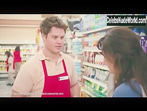 Frankie Shaw Hot , Couple in SMILF (series) (2017) 8