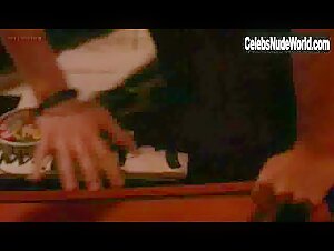Francesca Neri in Las edades de Lulu (1990) 16