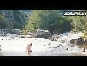 Florence Thomassin in Paradis perdu (2012) 3