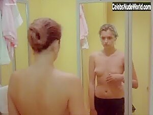 Florence Guerin Outdoor , Explicit in Le declic (1985) 2
