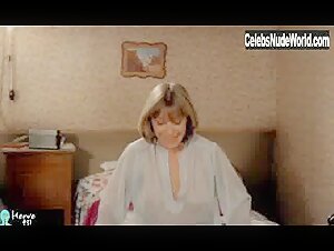 Florence Giorgetti Blonde , Vintage in La dentelliere (1977) 14